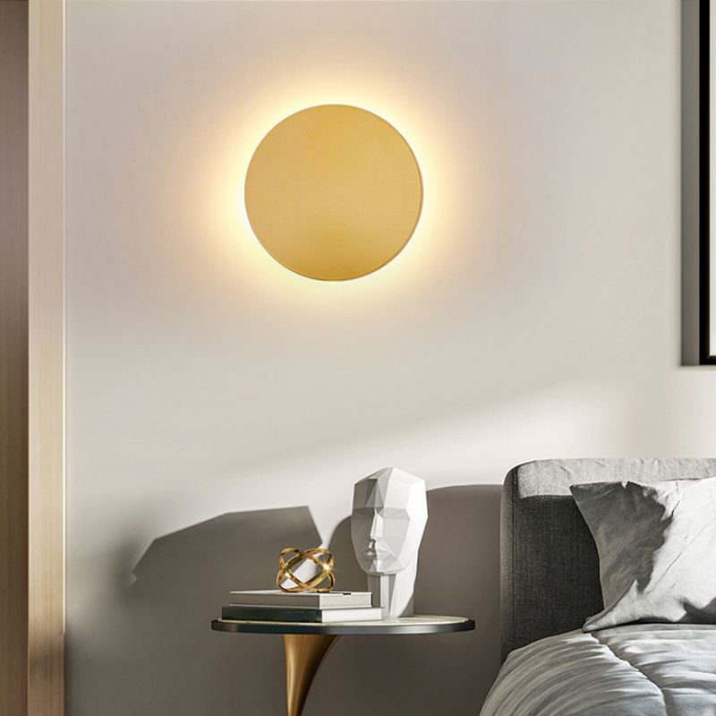 Orr Modern LED Minimalistisk Klot Rund Golvlampa Metall Svart/Guld Vardagsrum