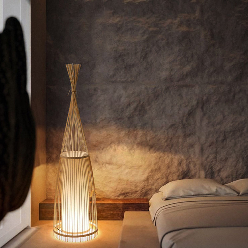 Ozawa Design Cone LED Golvlampa Rotting/Akryl Sovrum/Vardagsrum
