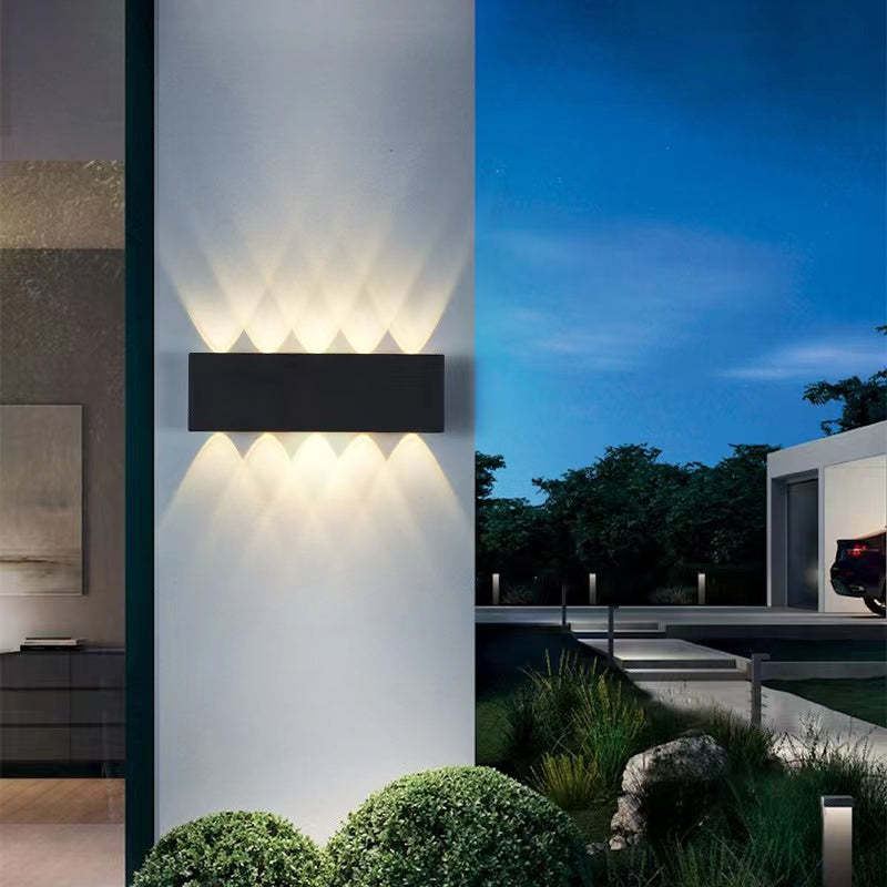 Orr Modern Design Avlång Metall LED Vägglampa Utomhus